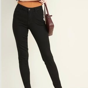 Old navy black skinny jeans women’s size 8